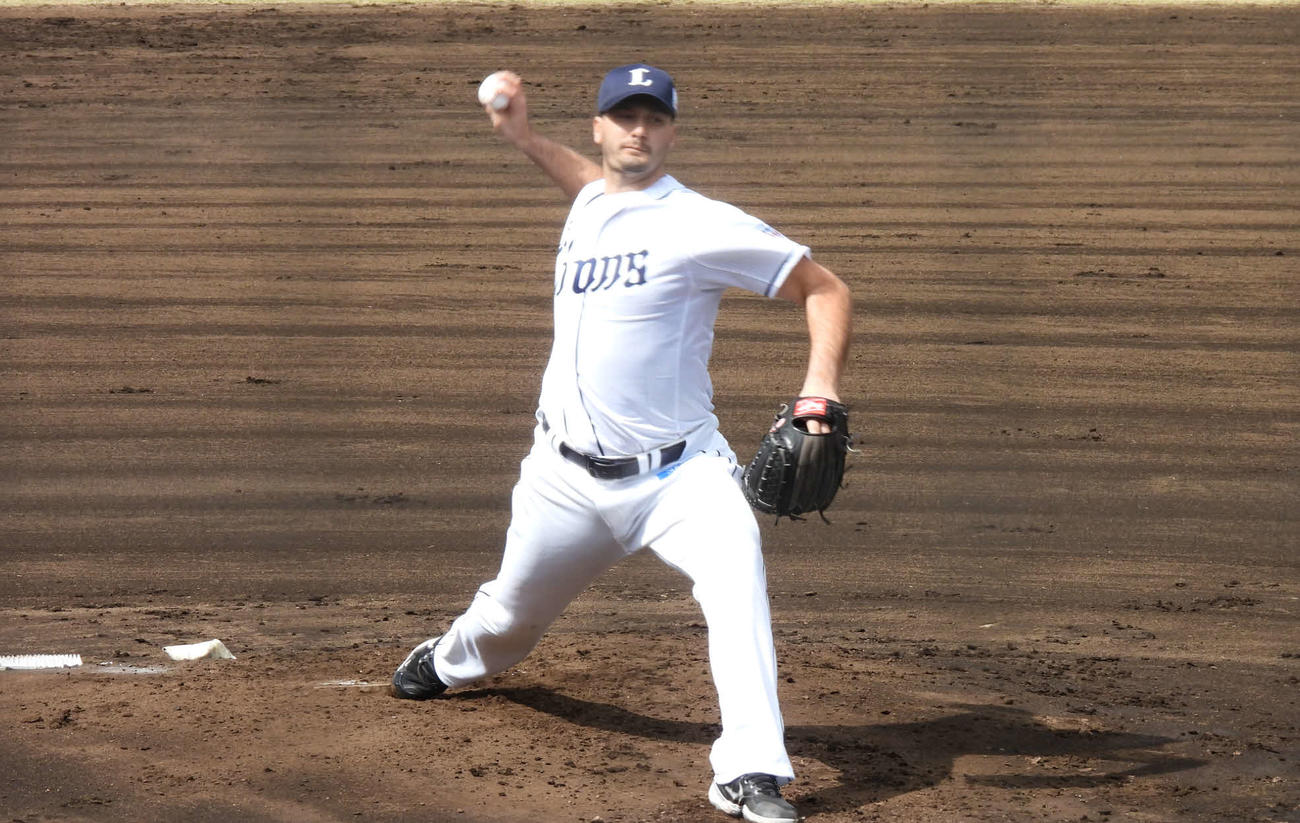イースタン・リーグのロッテ戦で対外試合に初登板した西武スミス（球団提供）