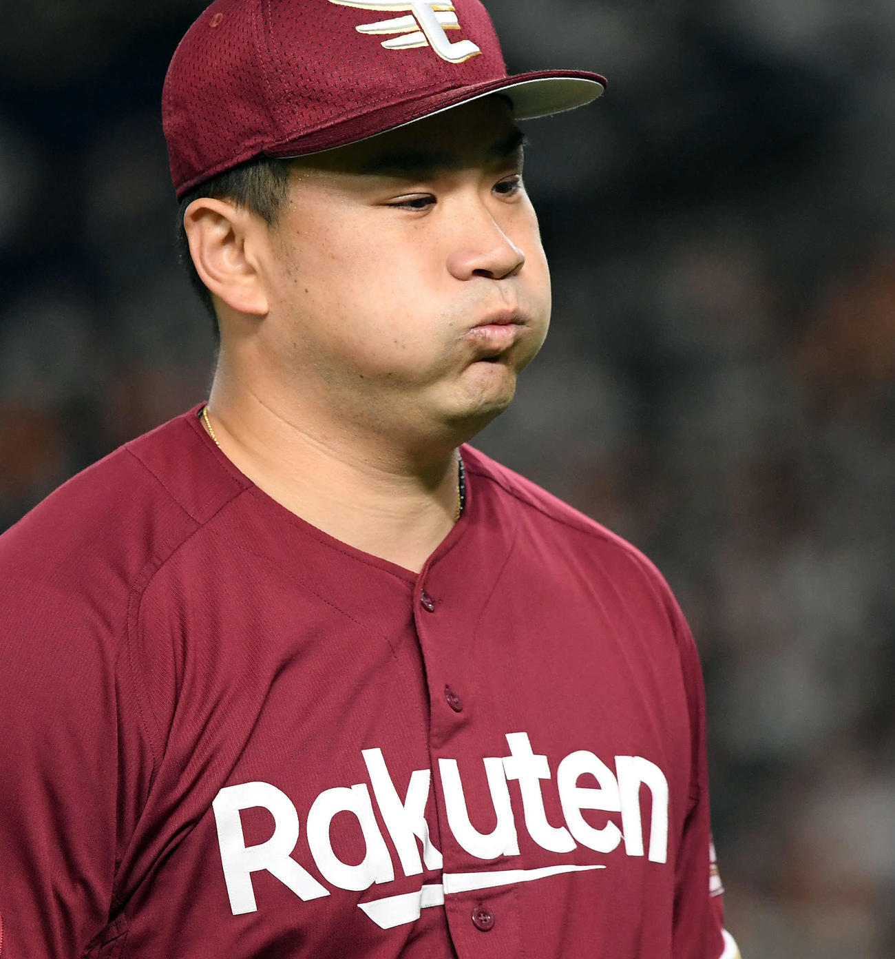 巨人対楽天　6回を投げ、5安打2失点でマウンドを降りた楽天の先発田中将（撮影・たえ見朱実）