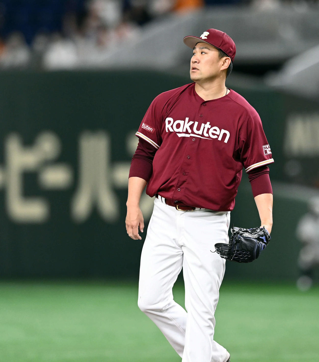 巨人対楽天　5回裏巨人無死、丸に同点ソロ本塁打を浴びる田中将（撮影・たえ見朱実）