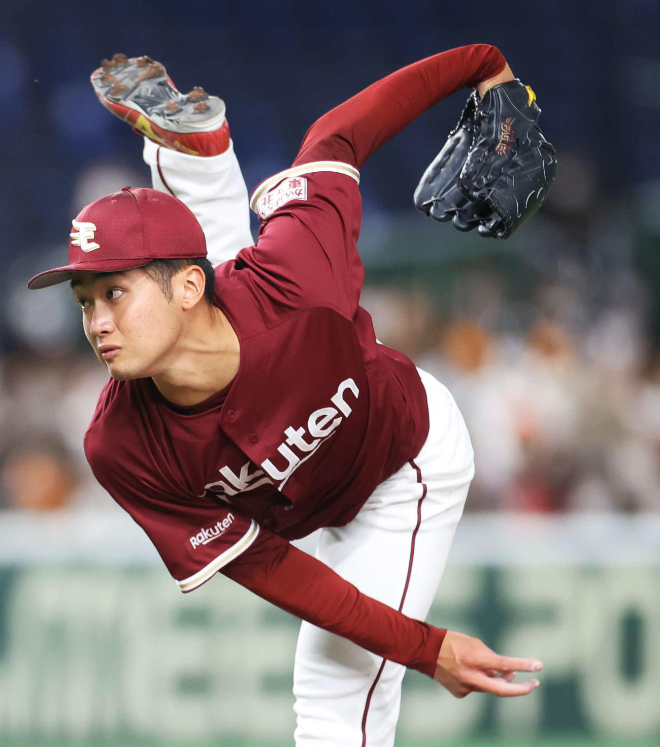 巨人対楽天　7回裏、楽天2番手で登板する小峯（撮影・河田真司）