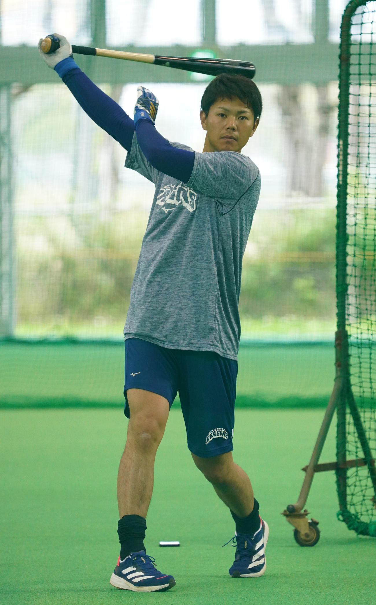 打撃練習をする高橋周平（2022年2月17日撮影）