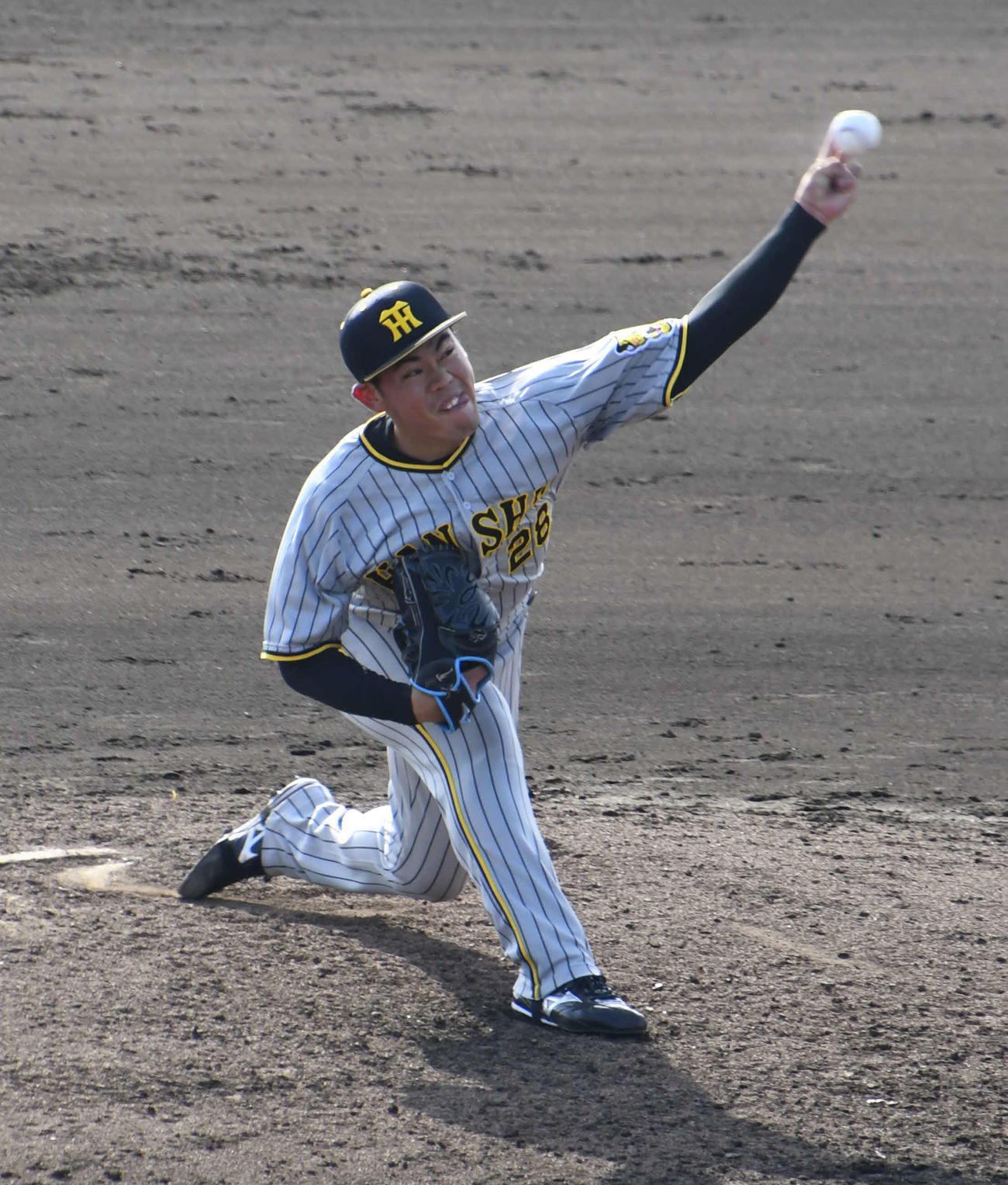 ウエスタン・リーグ　オリックス戦で公式戦初登板を果たした阪神鈴木（撮影・中野椋）