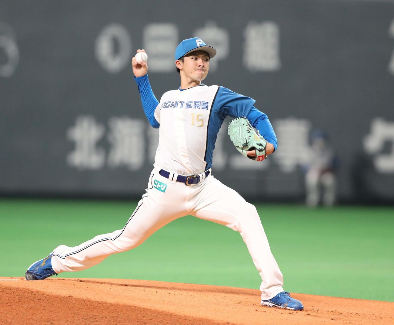 日本ハム対西武　日本ハム先発の上沢（撮影・黒川智章）