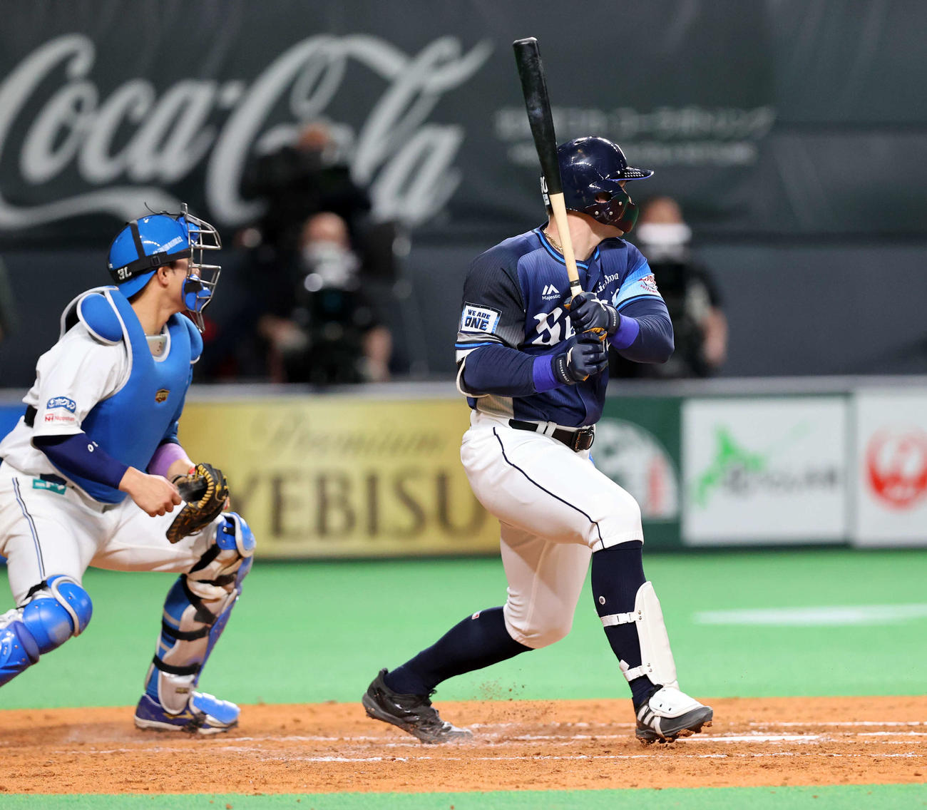 日本ハム対西武　5回表西武1死一、三塁、オグレディは左2点適時二塁打を放つ（撮影・浅見桂子）