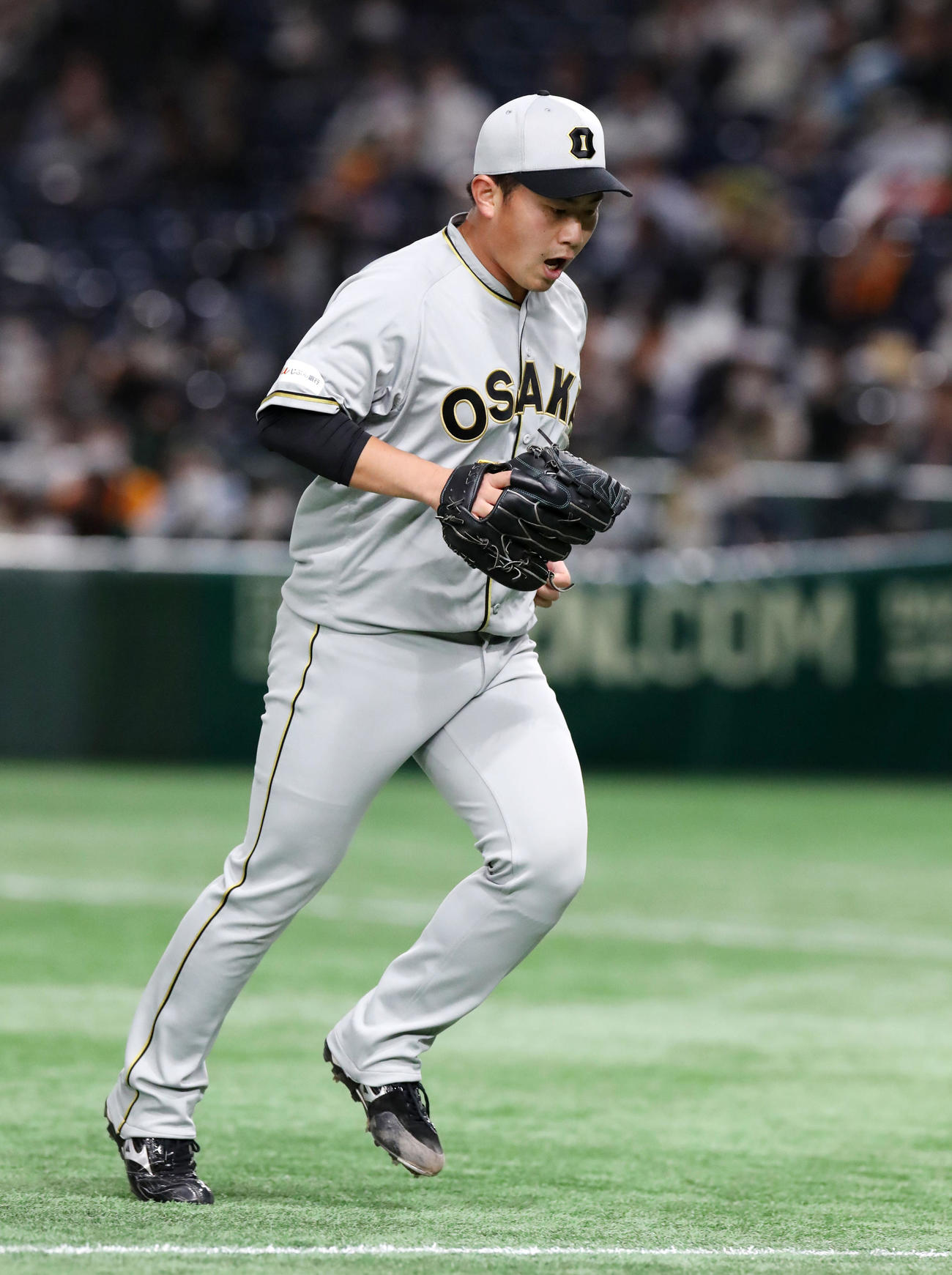 7回裏、4番手で登板し無失点に抑えた桐敷（撮影・加藤哉）