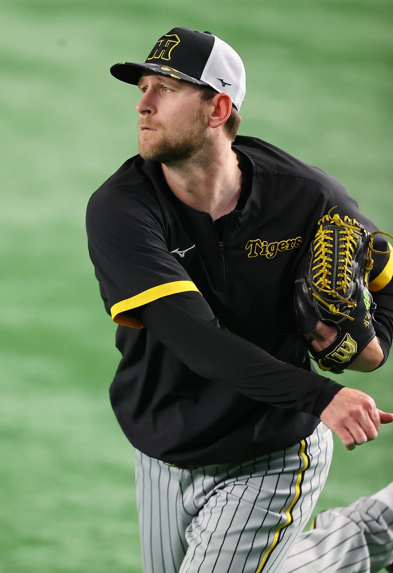 巨人対阪神　試合前、投球練習を行う阪神ガンケル（撮影・垰建太）