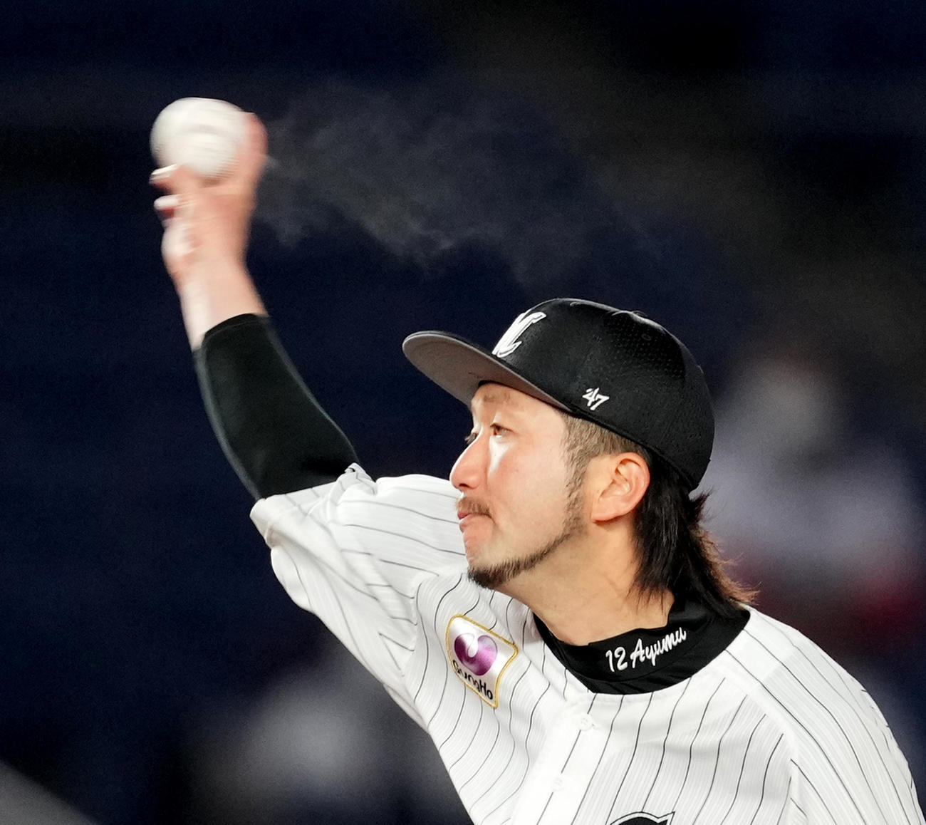 ロッテ対西武　ロッテ先発の石川（撮影・菅敏）