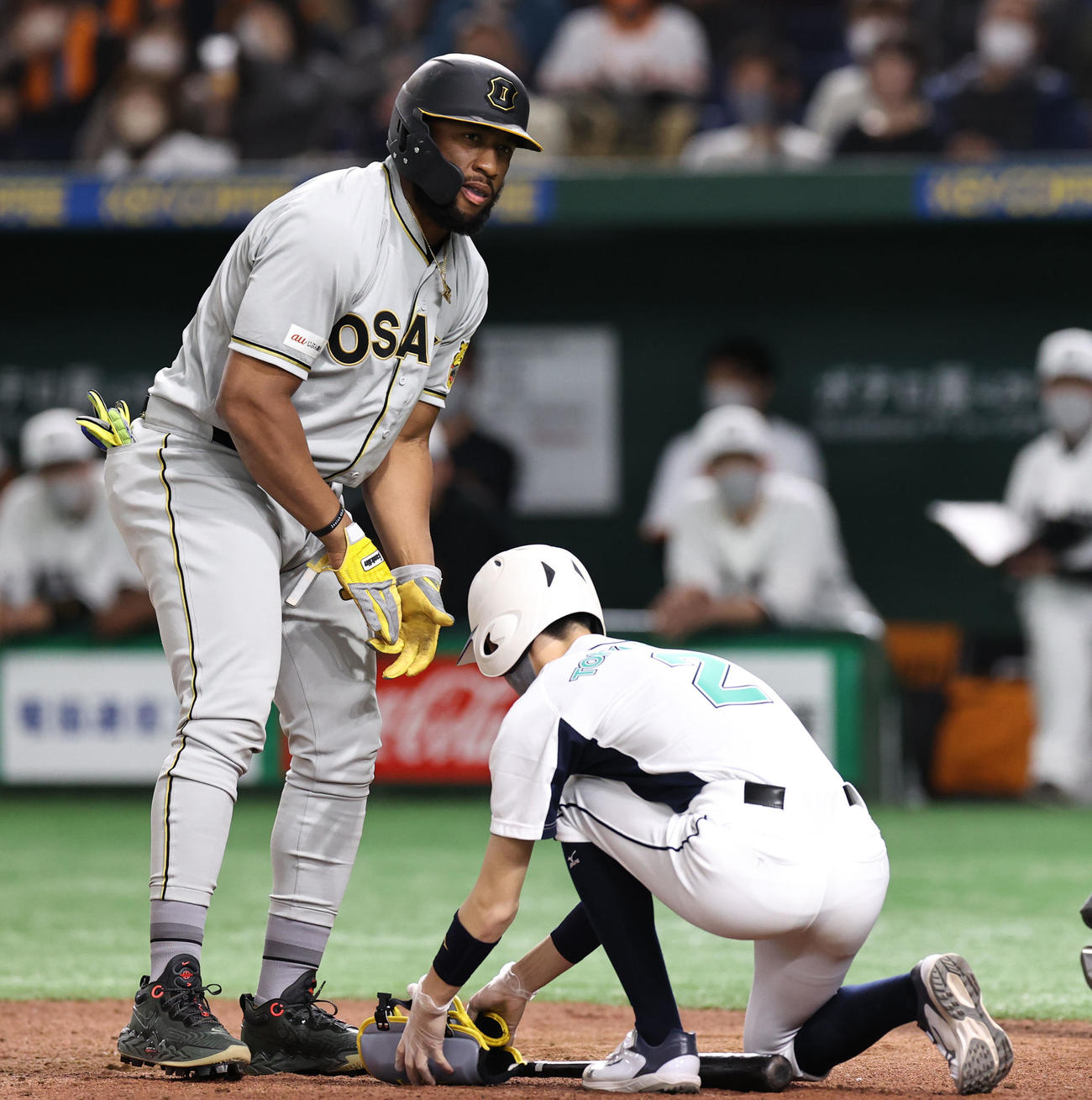 巨人対阪神　9回表阪神無死、代打ロハスは四球を選ぶ（撮影・加藤哉）