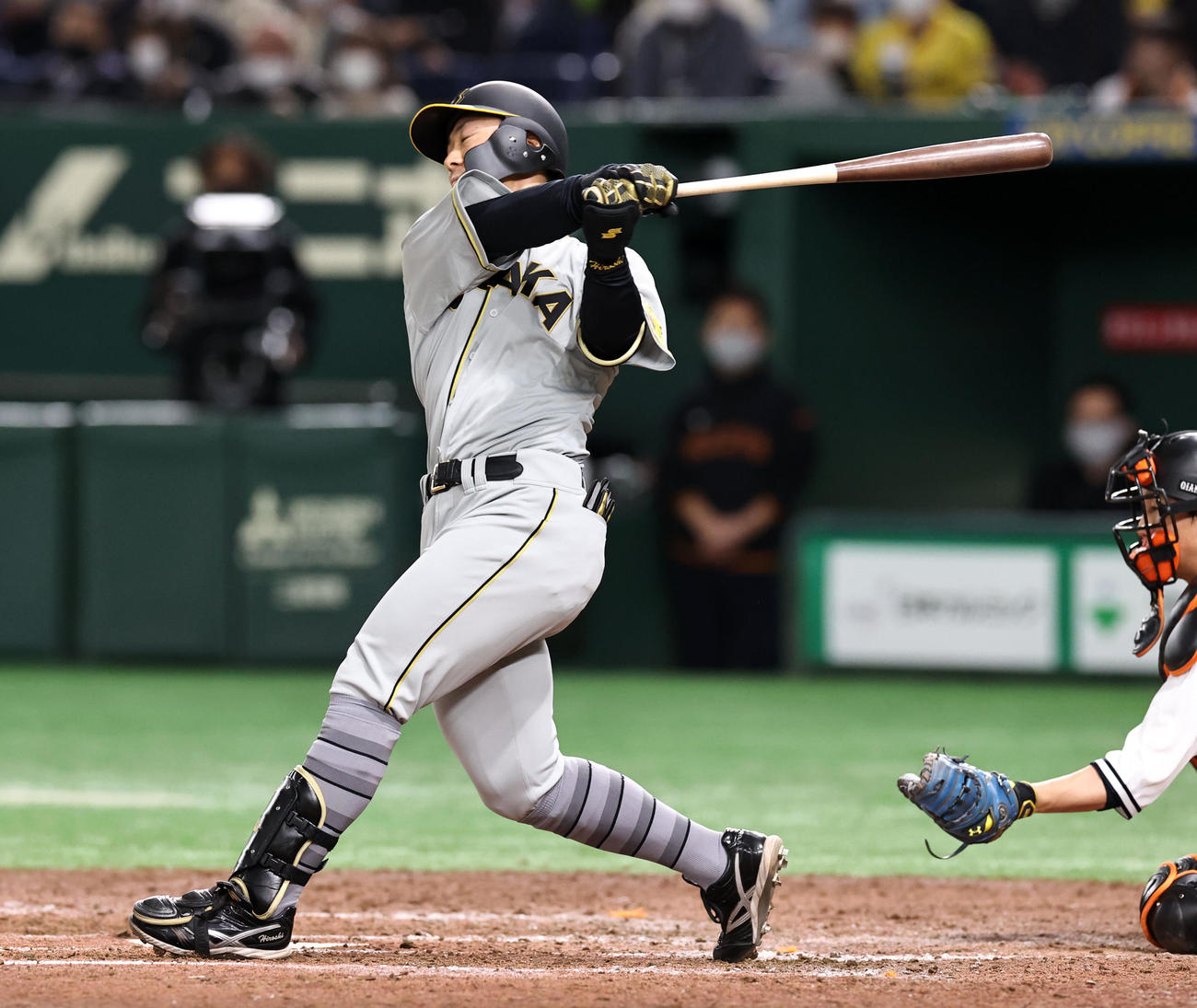 巨人対阪神　5回表阪神2死、代打豊田は空振り三振（撮影・加藤哉）