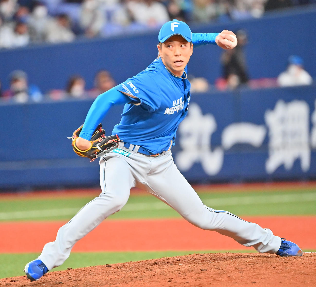 オリックス対日本ハム　8回裏、日本ハム3番手で登板する宮西（撮影・和賀正仁）