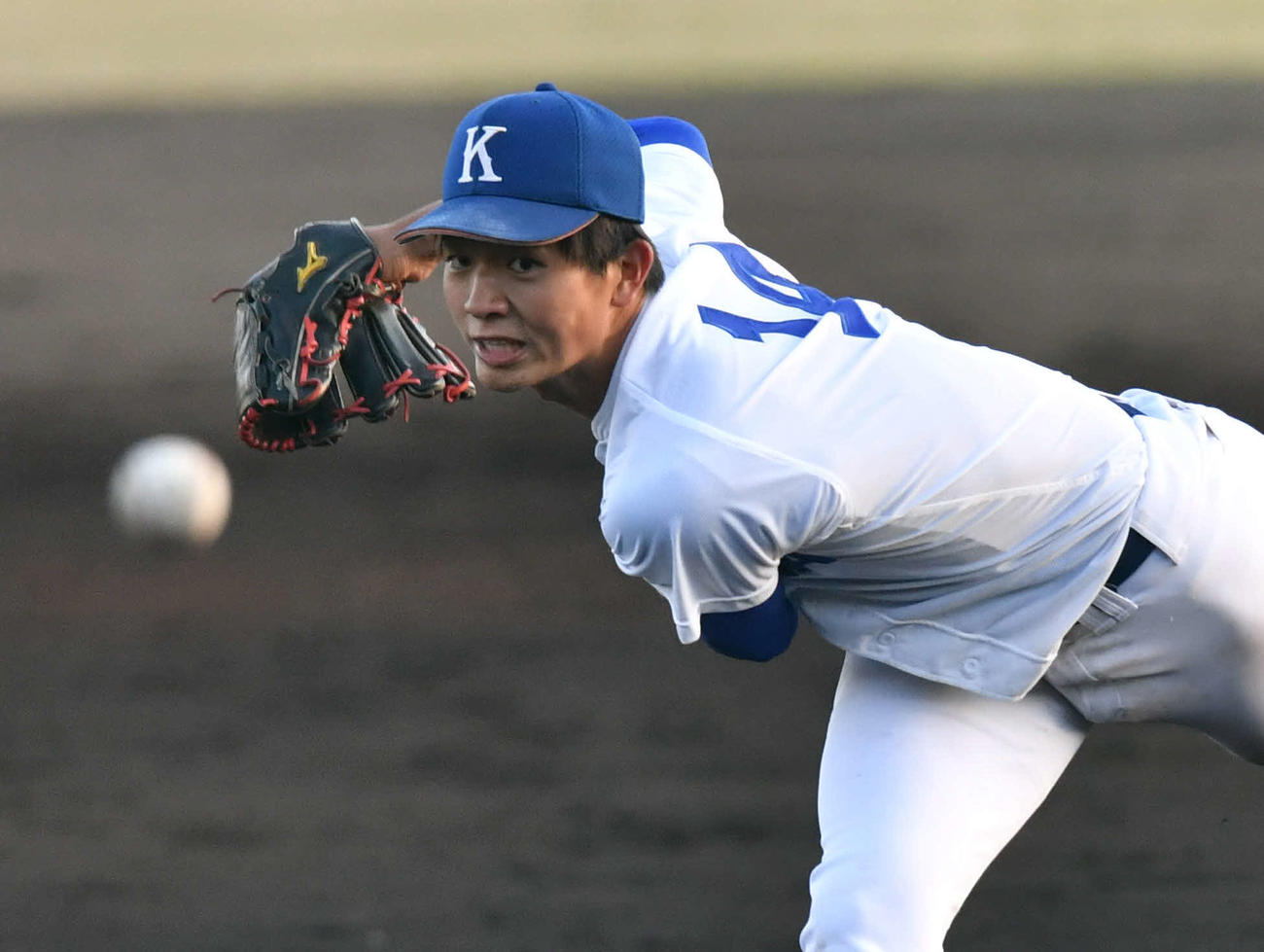 駒大対亜大　8回1失点の好投を見せた駒大・高井（撮影・岩下翔太）