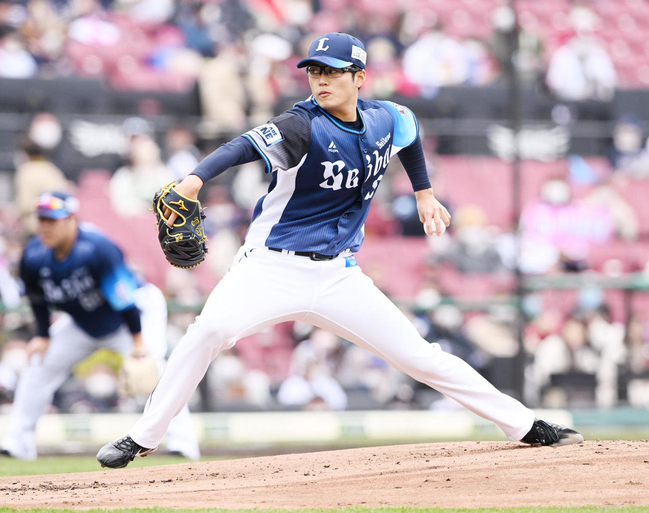 楽天対西武　西武先発の佐藤（撮影・滝沢徹郎）