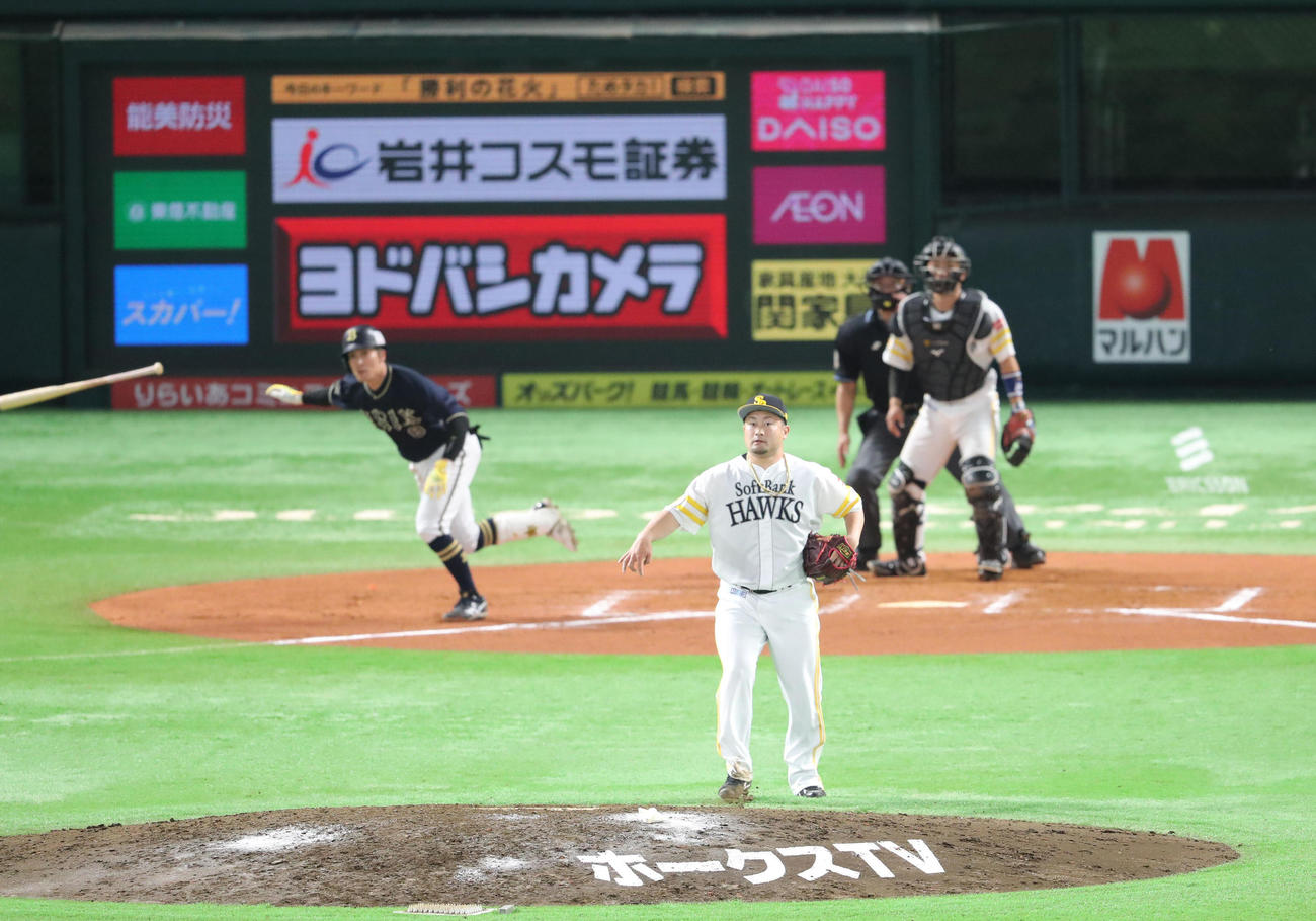 ソフトバンク対オリックス　10回表オリックス2死二塁、森は後藤に勝ち越し適時三塁打を浴びる（撮影・梅根麻紀）