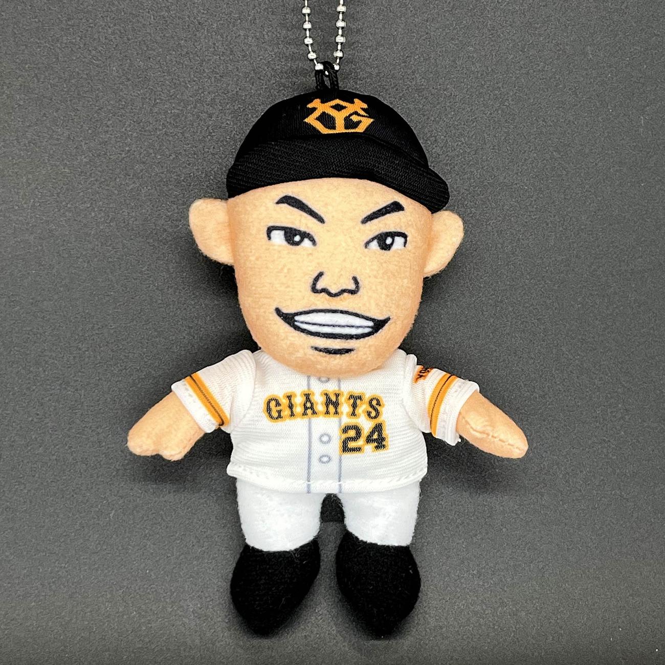 巨人大城の選手似顔絵ぬいぐるみキーチェーン（球団提供）