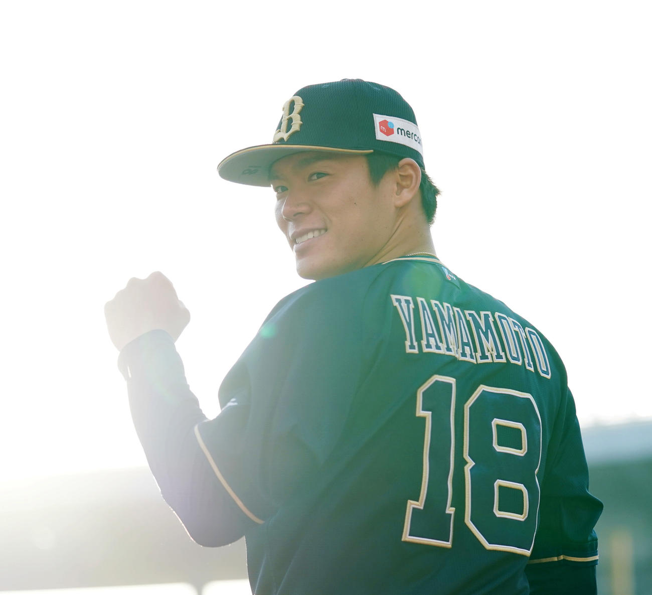 球団新となる18連勝を達成し笑顔を見せるオリックス山本（撮影・横山健太）