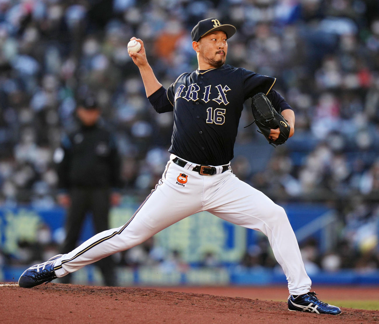 ロッテ対オリックス　9回裏から登板したオリックス平野佳（撮影・横山健太）