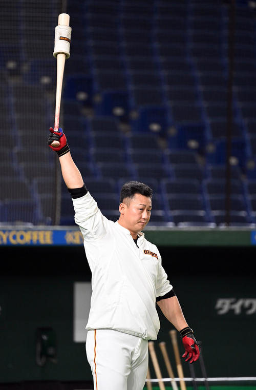 巨人 中田翔スタメン外れる 開幕15戦目にして初めて 中島宏之が ６番一塁 で今季初先発 プロ野球 日刊スポーツ