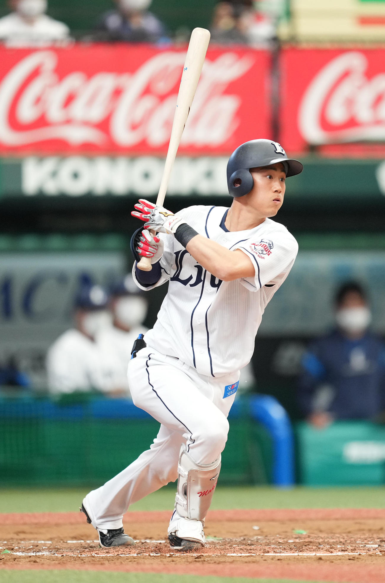 西武対ソフトバンク　2回裏西武無死一、三塁、右前に適時打を放つ牧野（撮影・菅敏）