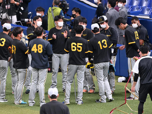 阪神 藤浪晋太郎28歳バースデー 丈夫な身体に産んでくれた両親に感謝 14日中日戦先発 プロ野球写真ニュース 日刊スポーツ