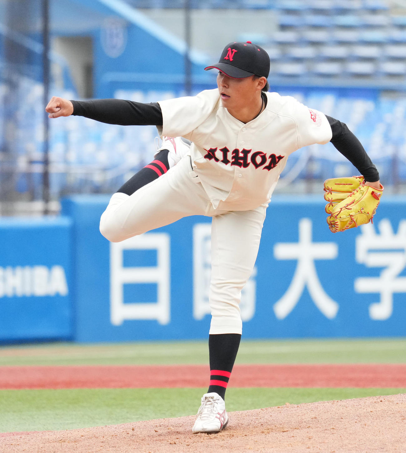 日大対駒大　日大先発の岸川（撮影・菅敏）