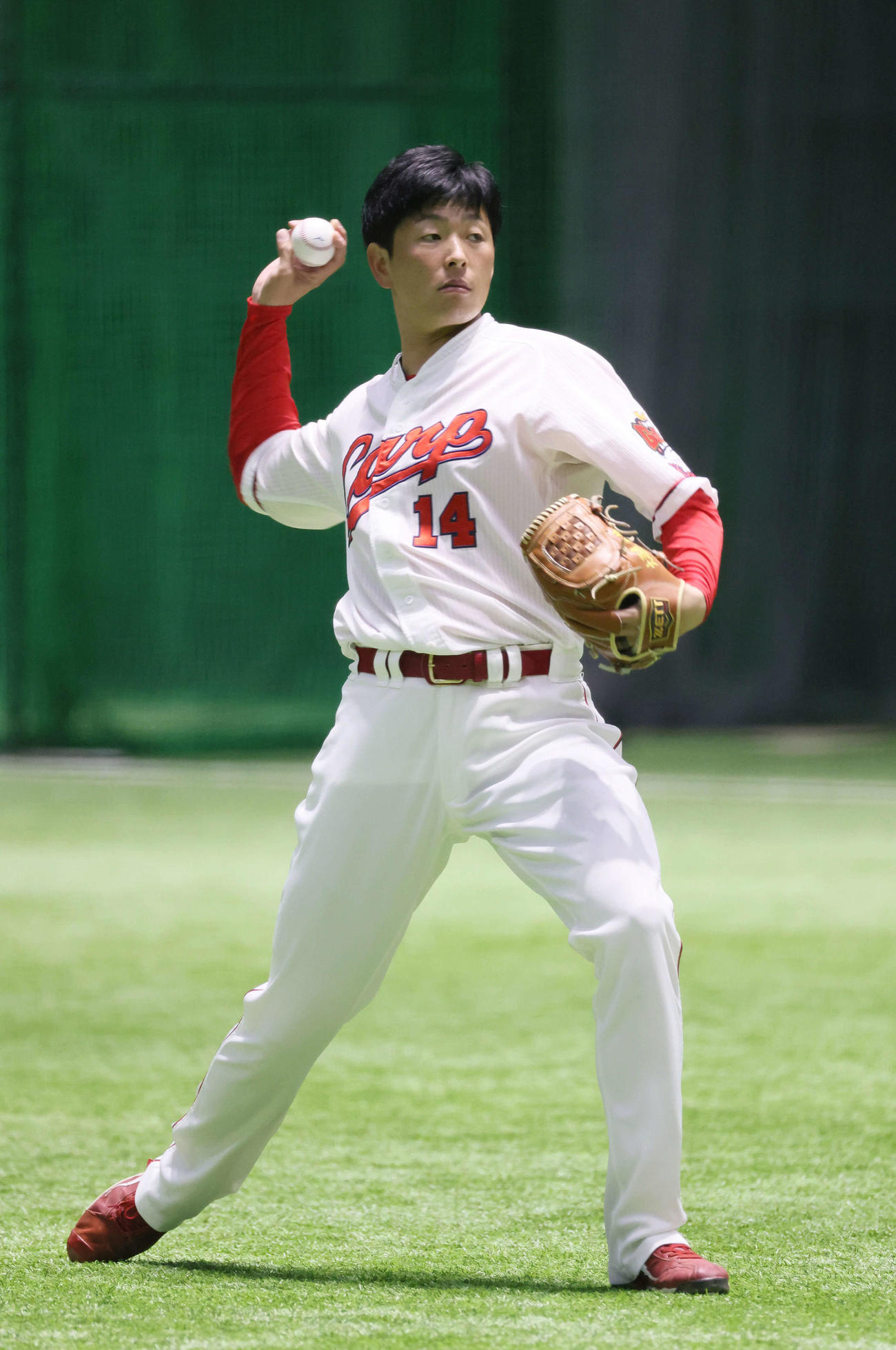 投手指名練習でキャッチボールをする広島大瀬良（撮影・加藤孝規）