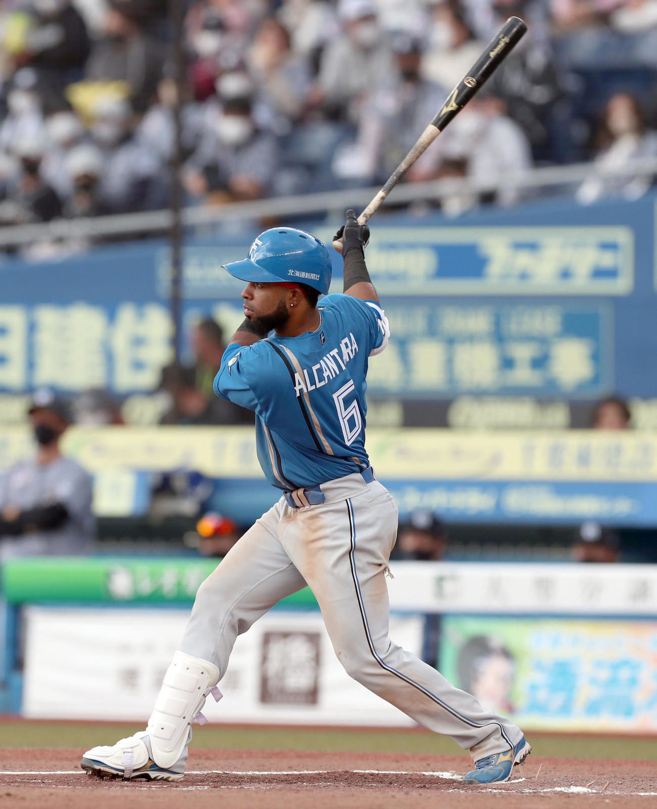 ロッテ対日本ハム　6回裏日本ハム1死、アルカンタラは中越え本塁打を放つ（撮影・佐藤翔太）