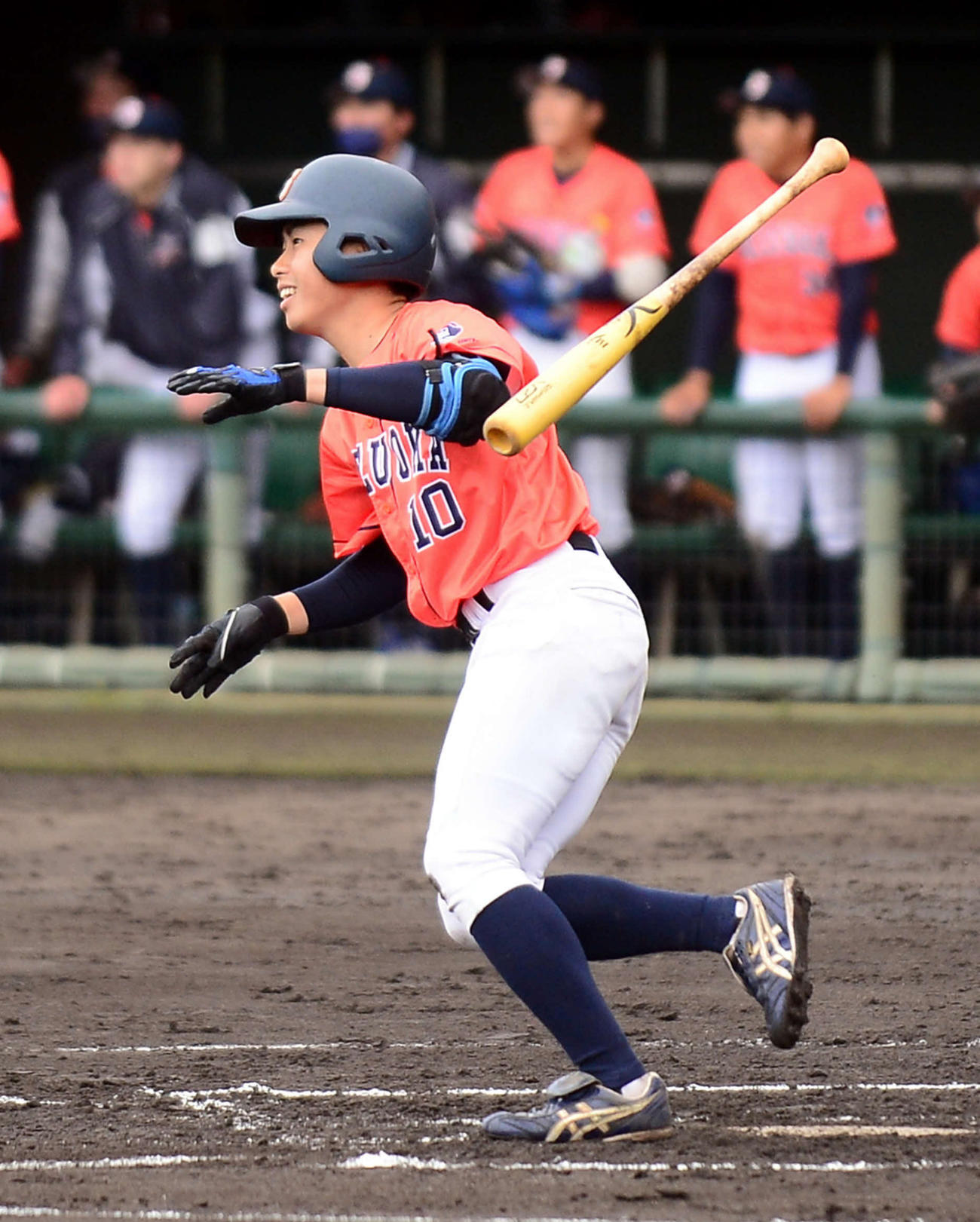 7回、勝ち越しの中前適時打を放つ静岡大・永井