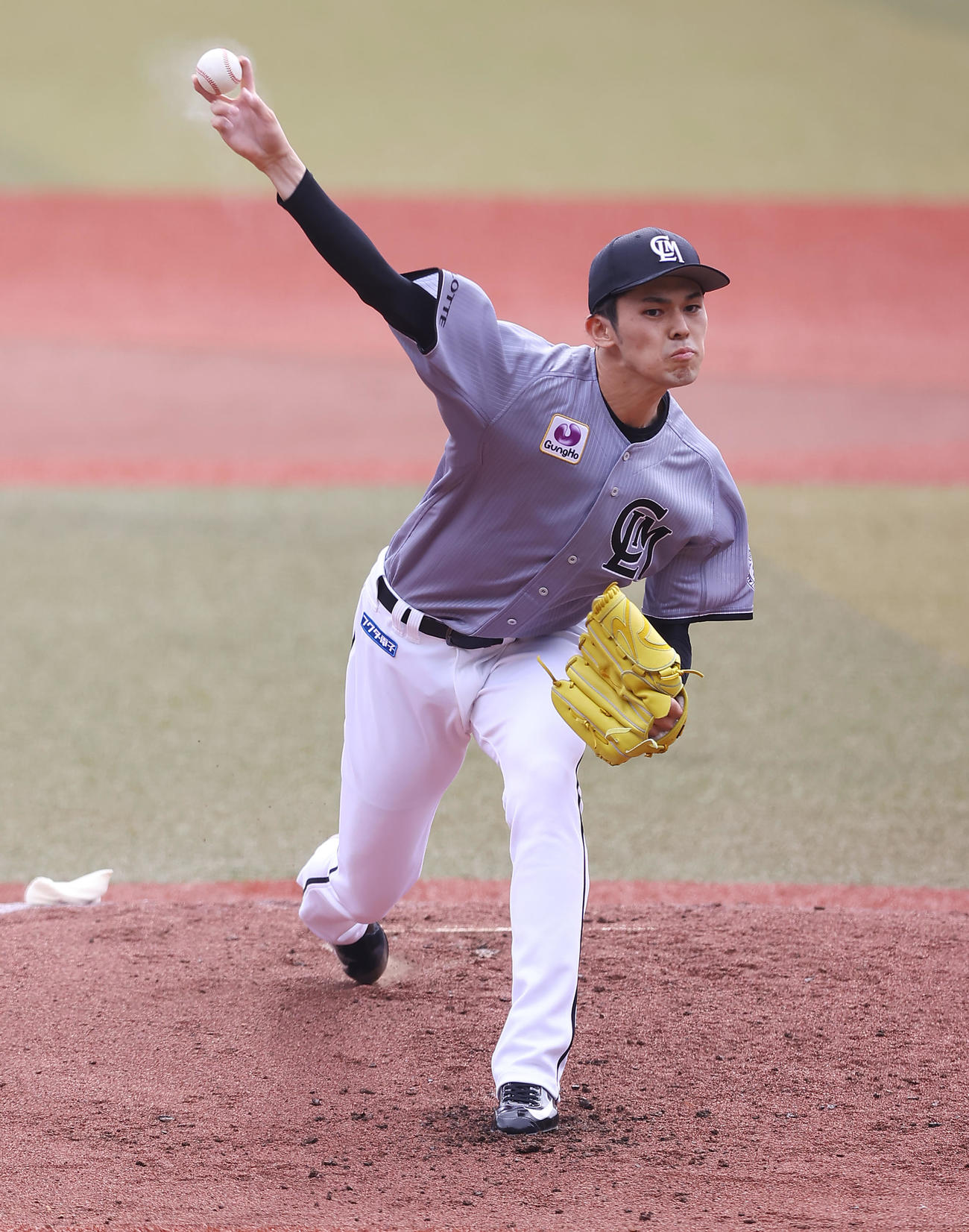 ロッテ対日本ハム　力投するロッテ先発の佐々木朗（撮影・垰建太）