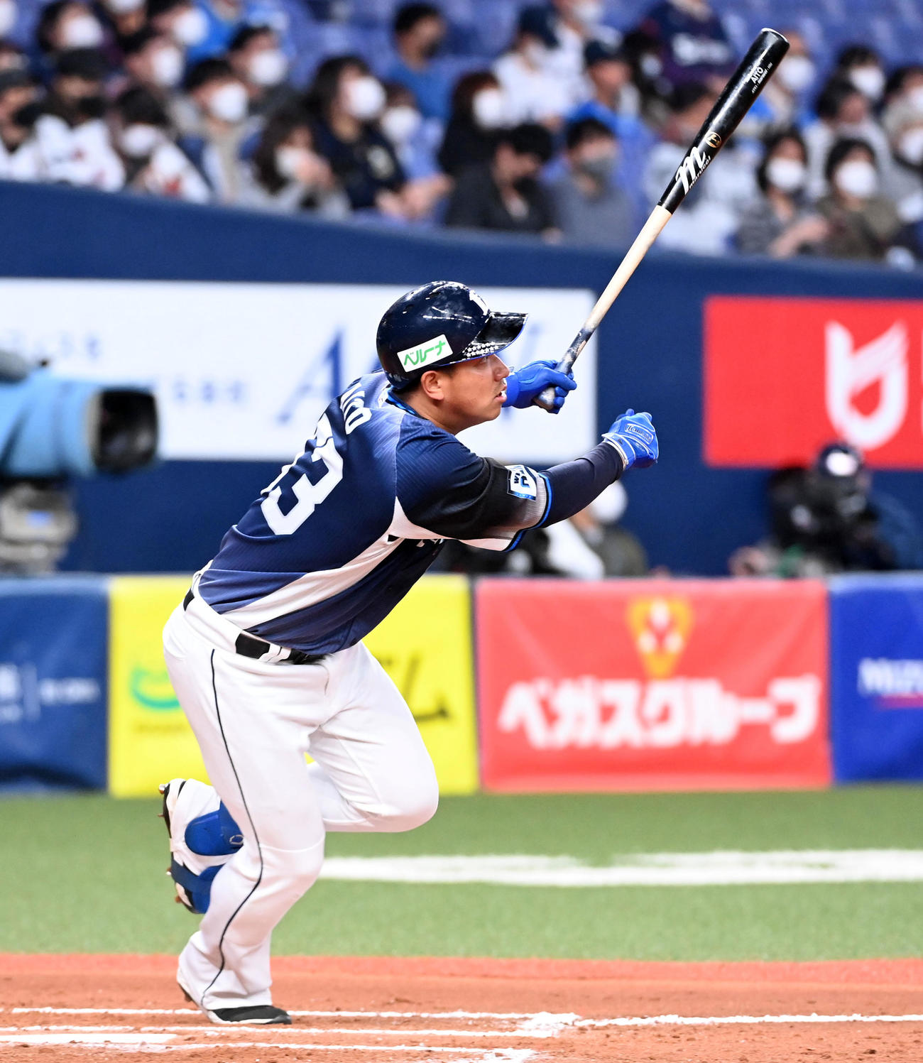 オリックス対西武　7回表西武1死、愛斗は中越え本塁打を放つ（撮影・前岡正明）