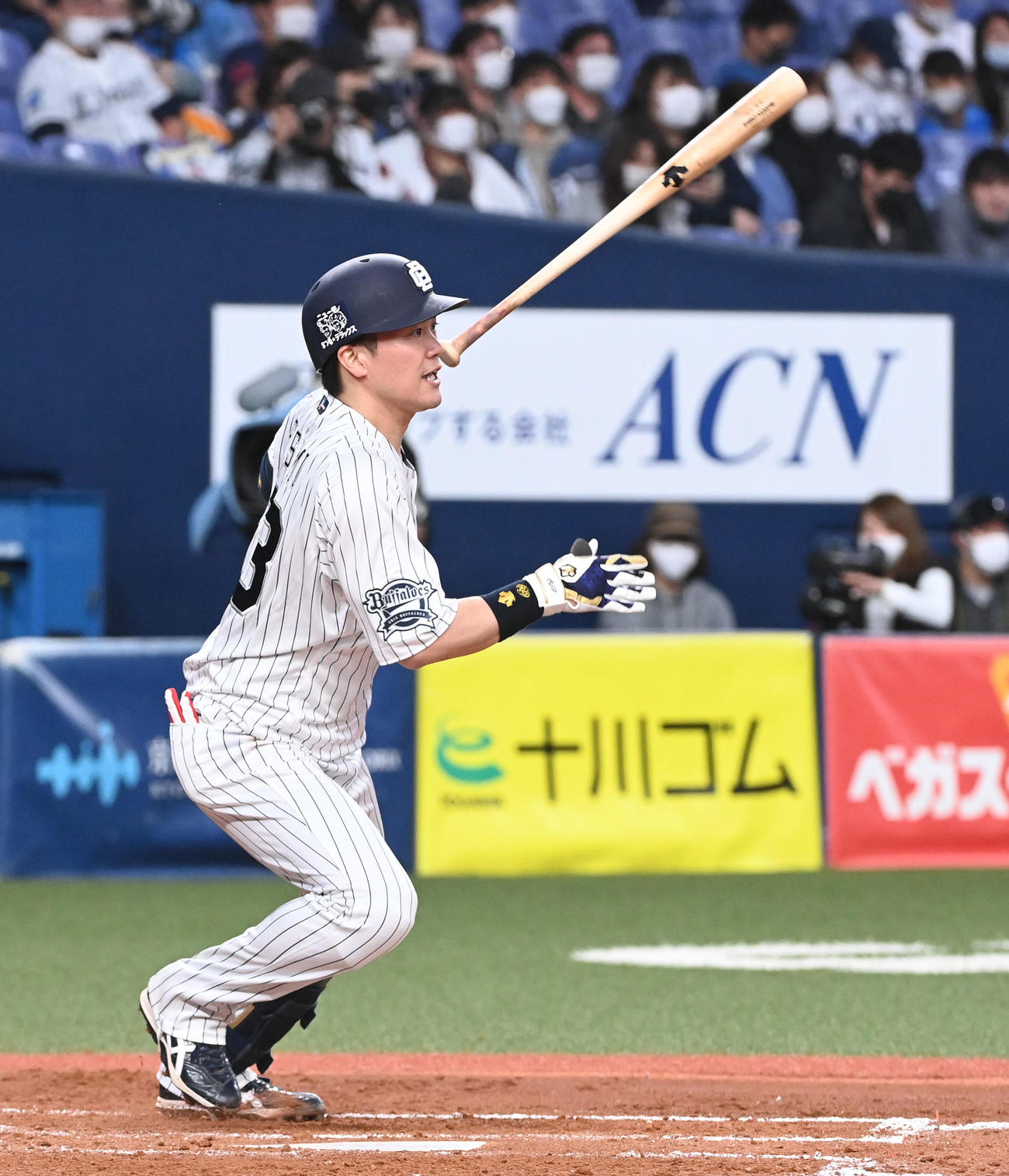 オリックス対西武　5回裏オリックス無死、伏見は右前打を放つ（撮影・前岡正明）