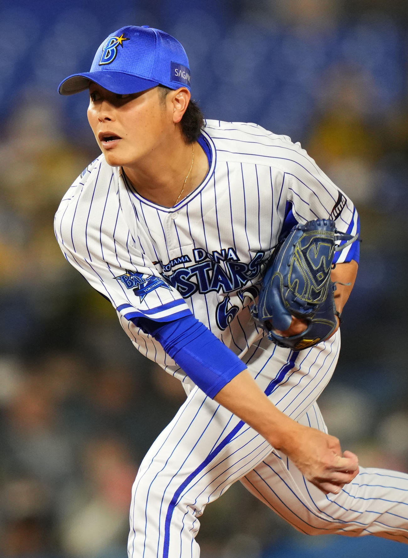 DeNA対阪神　3回表から登板したDeNA宮国（撮影・横山健太）