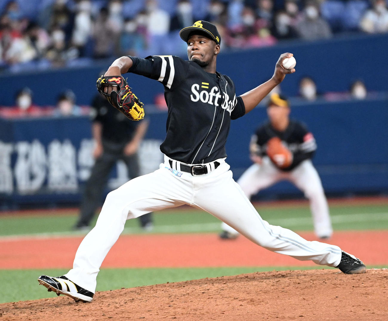 オリックス対ソフトバンク　最後を締めたモイネロ（撮影・前岡正明）