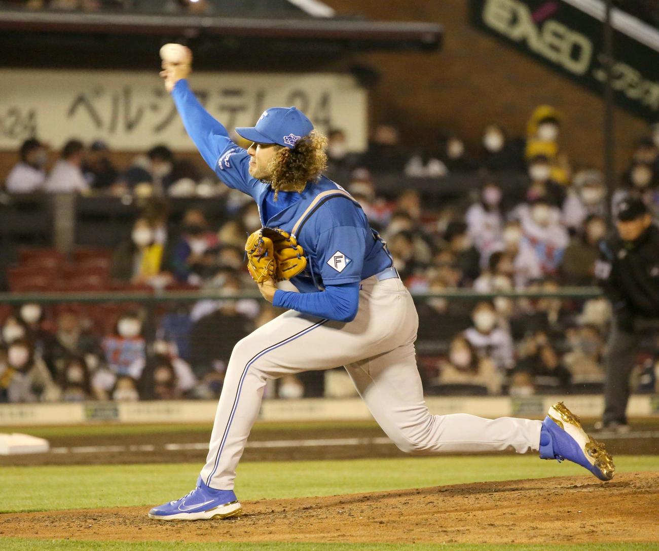 楽天対日本ハム　日本繁務先発のポンセ（撮影・黒川智章）