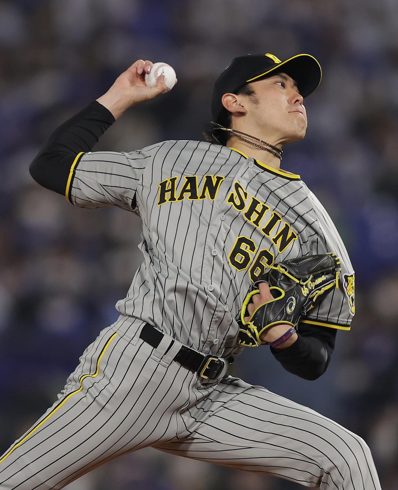 DeNA対阪神　先発し力投する阪神小川（撮影・前田充）