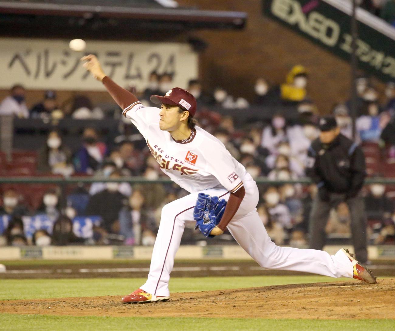 楽天対日本ハム　楽天先発の岸（撮影・黒川智章）