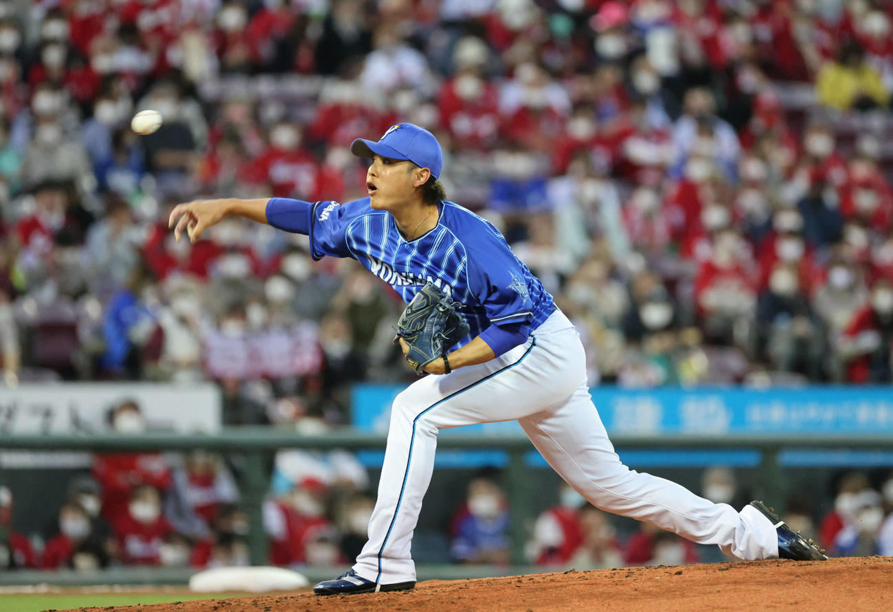 広島対DeNA 2回裏広島、DeNA2番手の宮国（撮影・加藤孝規）