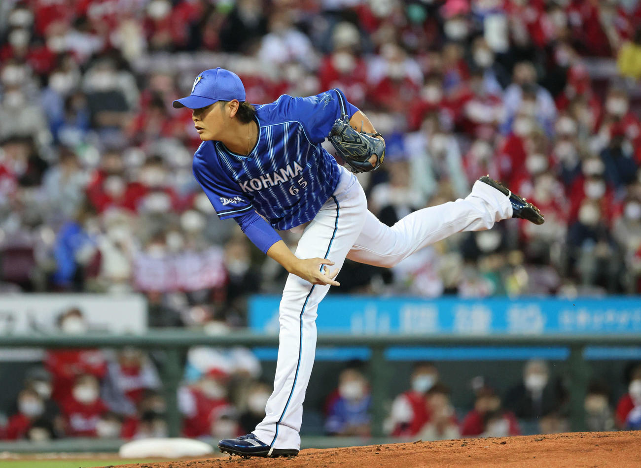 広島対DeNA 2回裏広島、DeNA2番手の宮国（撮影・加藤孝規）