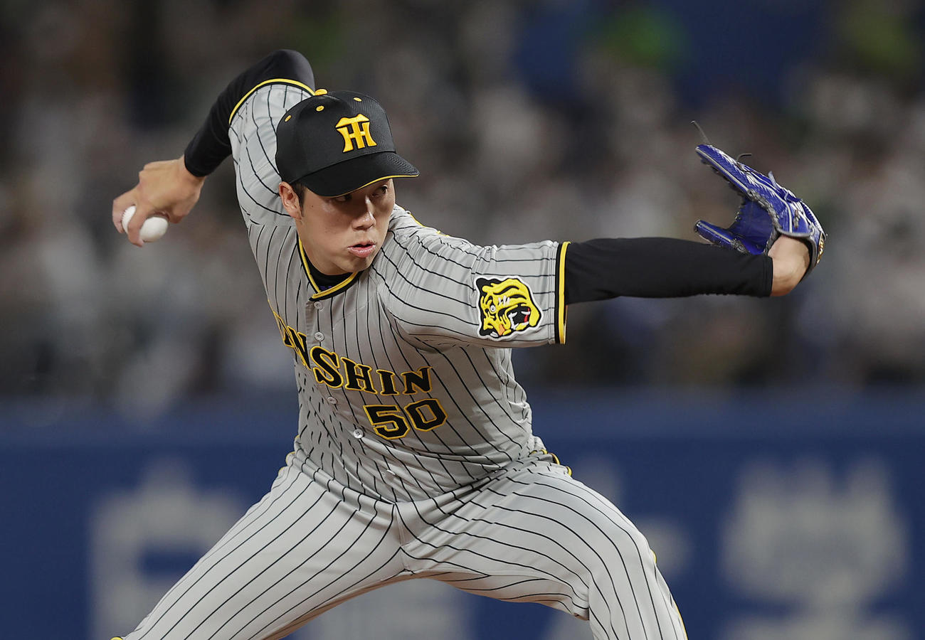 ヤクルト対阪神　力投する阪神先発の青柳（撮影・前田充）