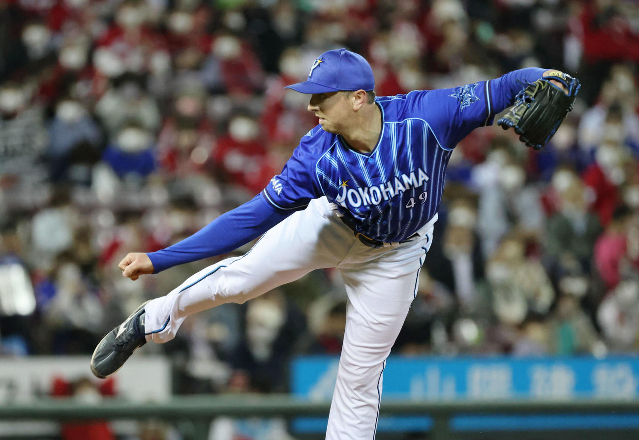 広島対DeNA 5回裏広島、DeNA3番手のクリスキー（撮影・加藤孝規）