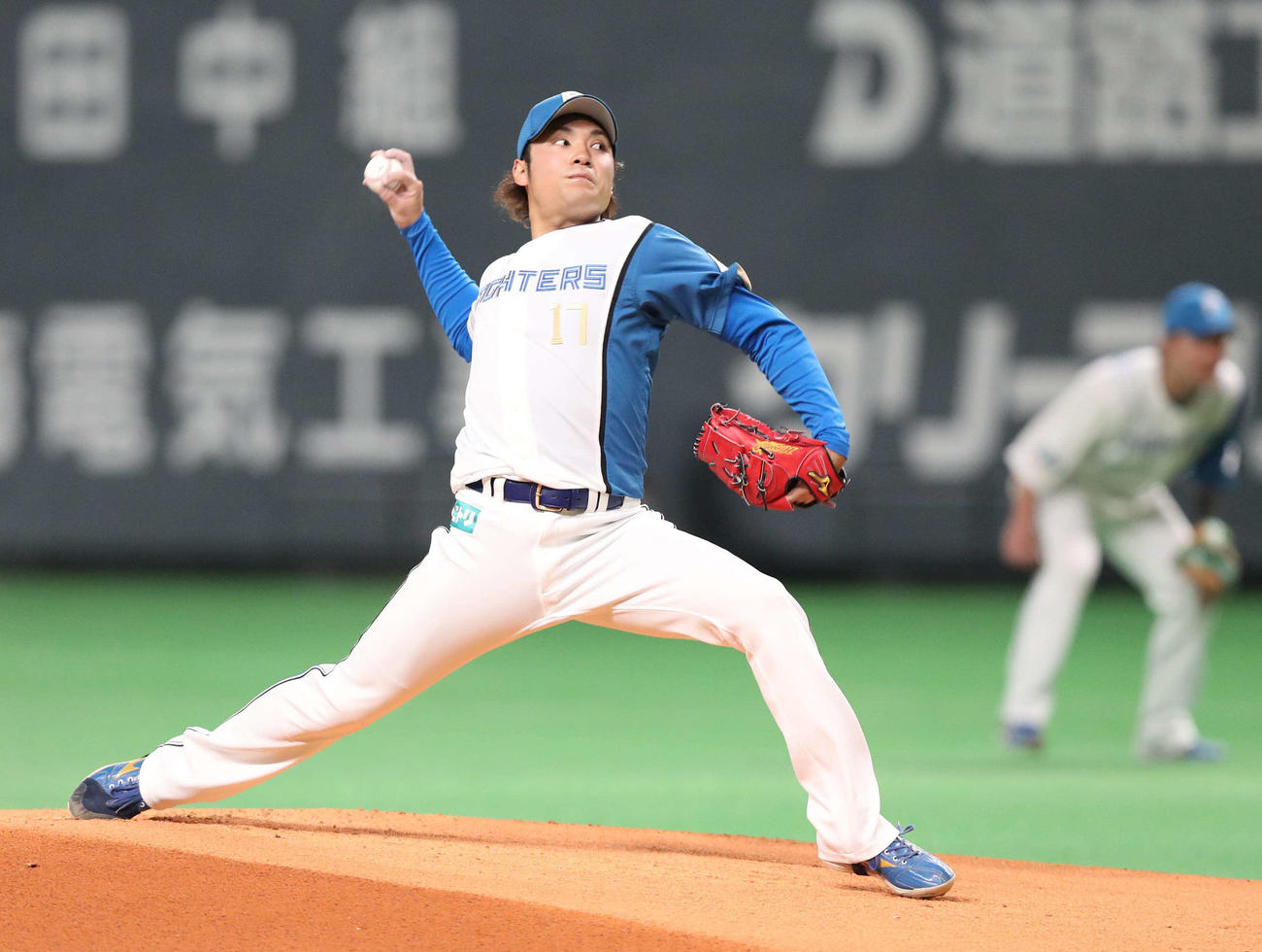 日本ハム対ソフトバンク　日本ハム先発の伊藤（撮影・黒川智章）