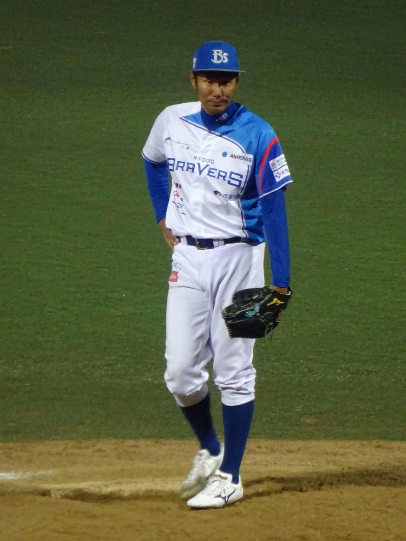 関西独立リーグの堺戦で9回表、マウンドに上がった兵庫久保