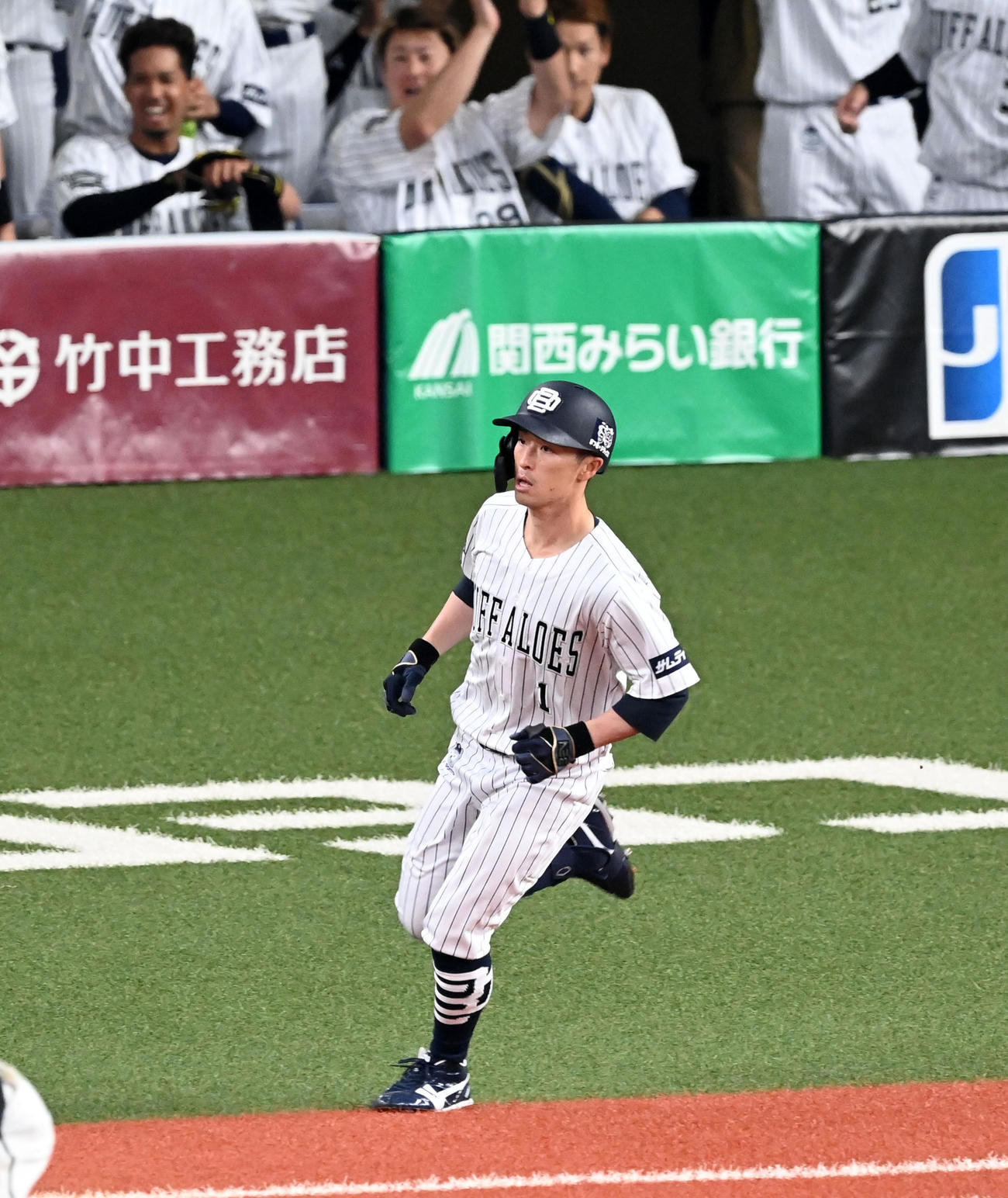 オリックス対ロッテ　1回裏オリックス無死、福田は右前打を放つ（撮影・前岡正明）