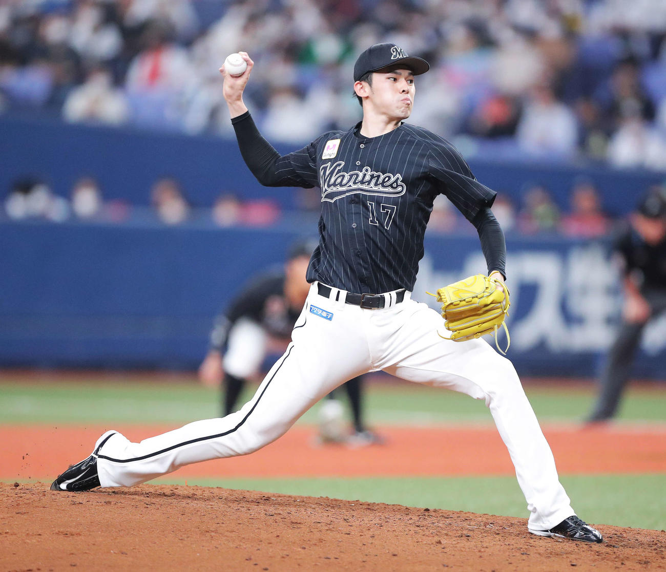 オリックス対ロッテ　2回裏、力投する佐々木朗希（撮影・河田真司）