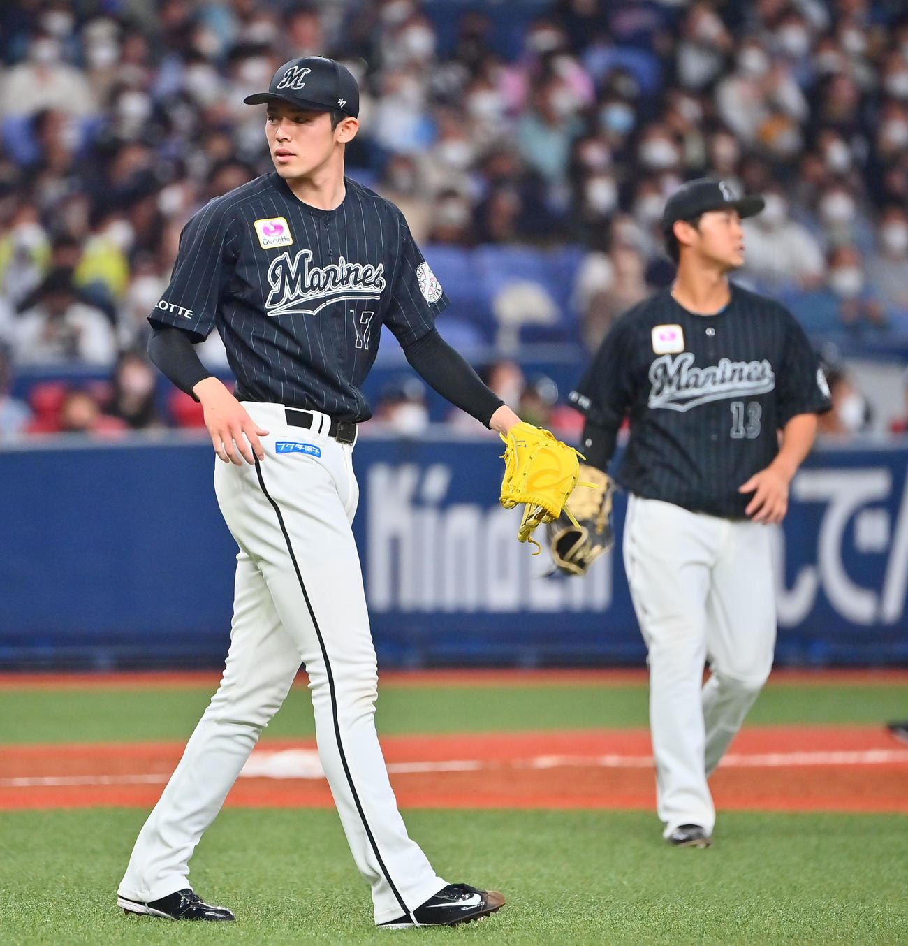オリックス対ロッテ　5回裏オリックス2死三塁、吉田正に適時二塁打を浴びる佐々木朗（撮影・和賀正仁）