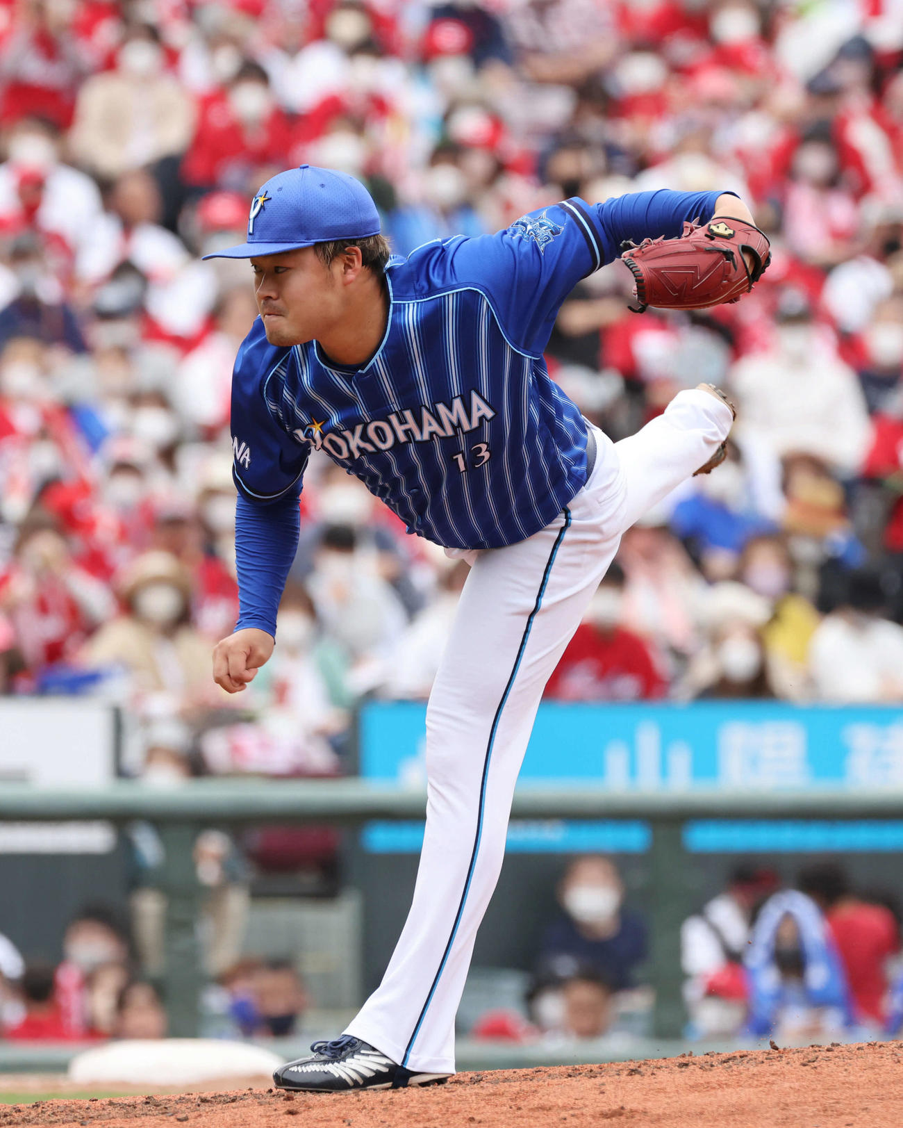広島対DeNA 7回裏広島、DeNA2番手の伊勢（撮影・加藤孝規）
