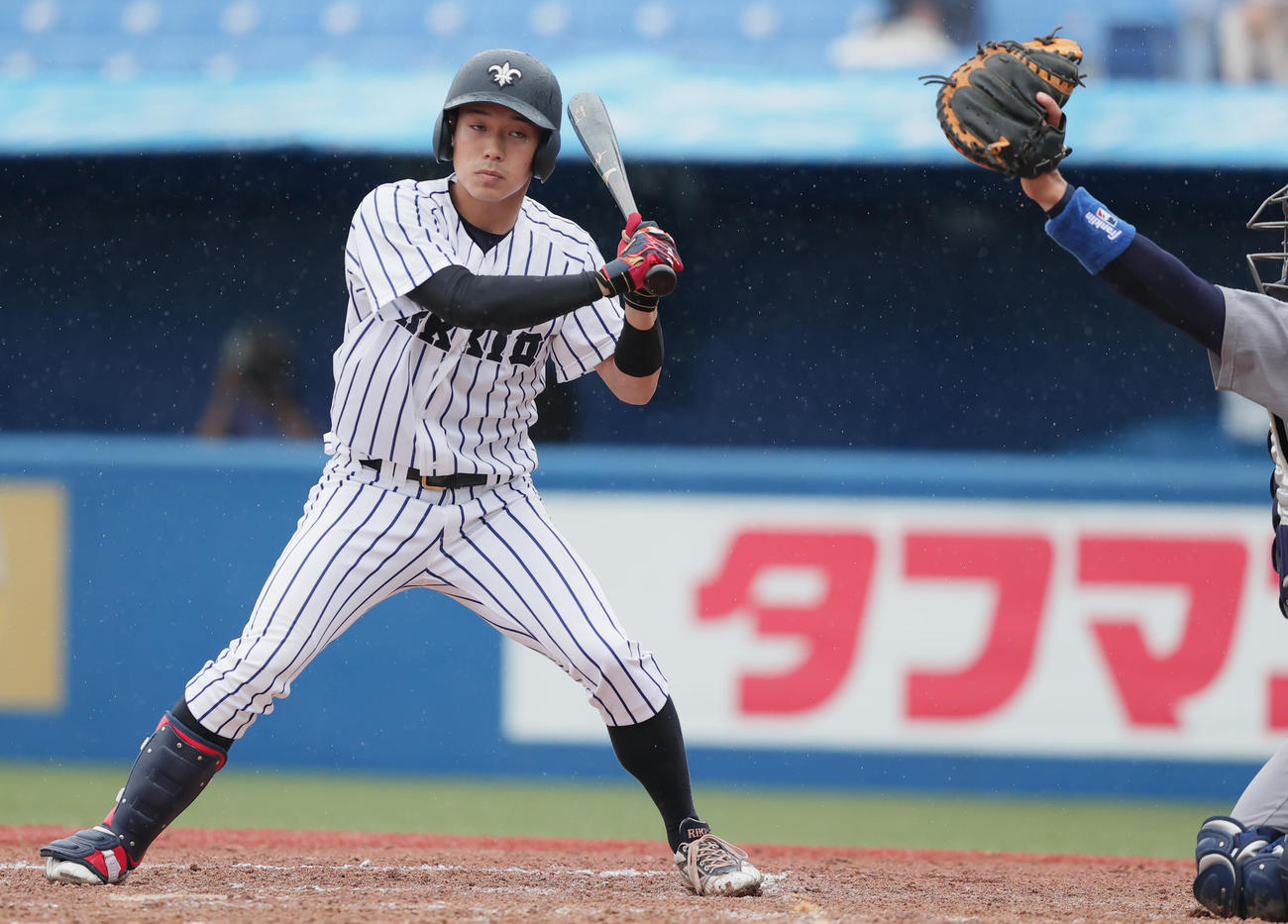 慶大対立大　6回裏立大2死満塁、代打で押し出し四球を選ぶ田中（撮影・野上伸悟）