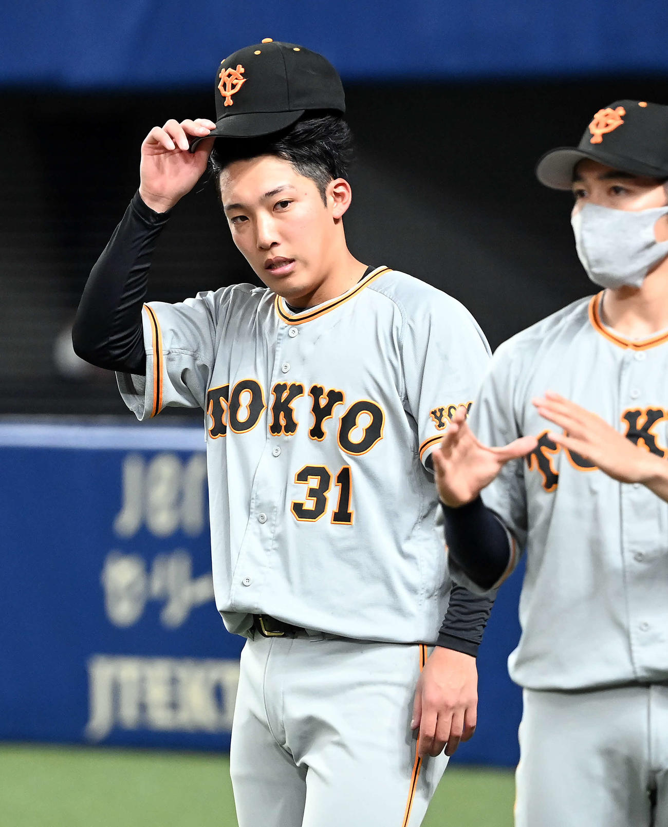 中日対巨人　2回3／1、7安打6失点でノックアウトされた巨人の先発赤星（撮影・たえ見朱実）