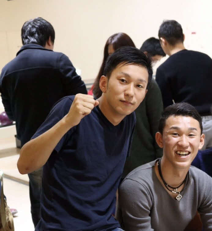 ソフトバンク三森（右）と兄一輝さん（一輝さん提供）