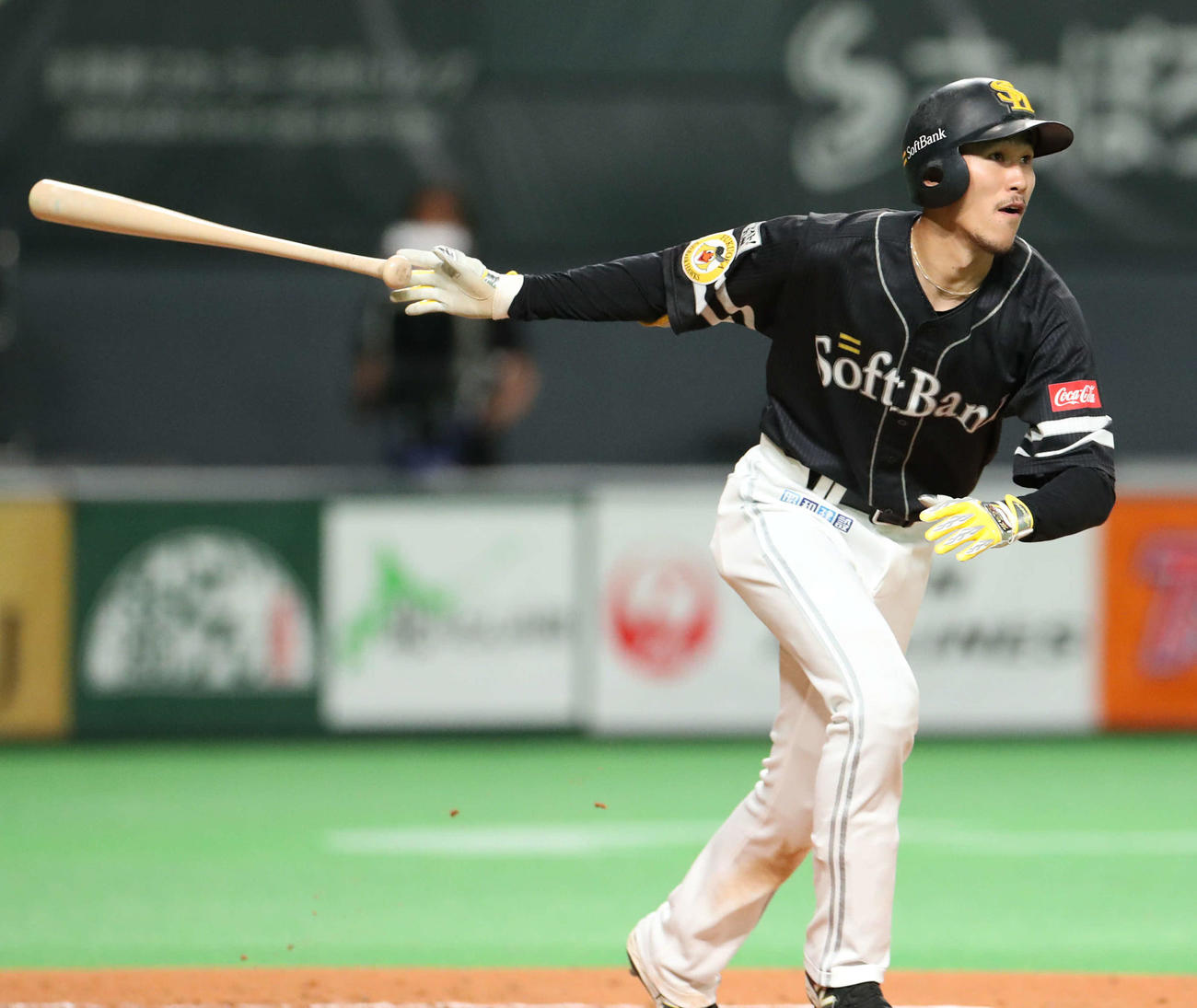 23日の日本ハム戦で決勝3ランを放つ三森大貴