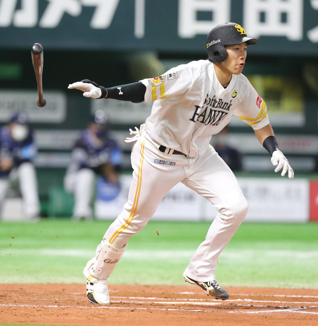 ソフトバンク対西武　7回裏ソフトバンク無死、柳田は右前打を放つ（撮影・屋方直哉）